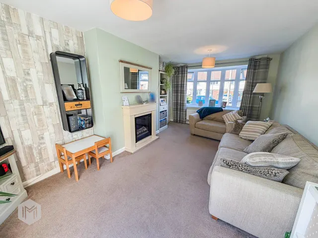 Photo 2 — Crossfield Avenue, Culcheth, Warrington, WA3 5RS