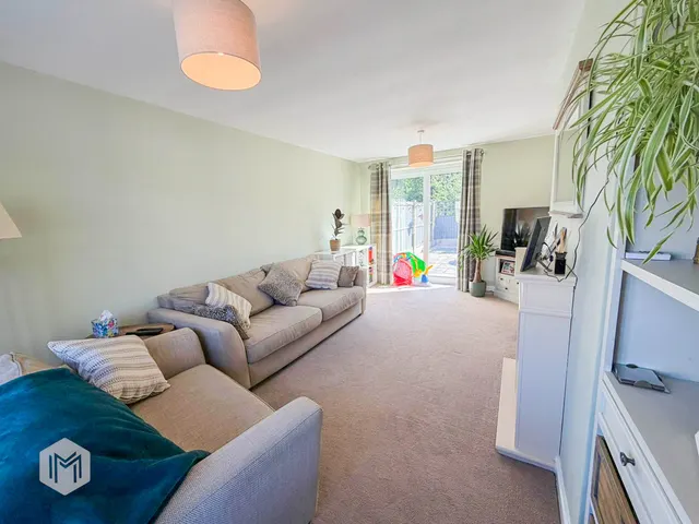 Photo 3 — Crossfield Avenue, Culcheth, Warrington, WA3 5RS