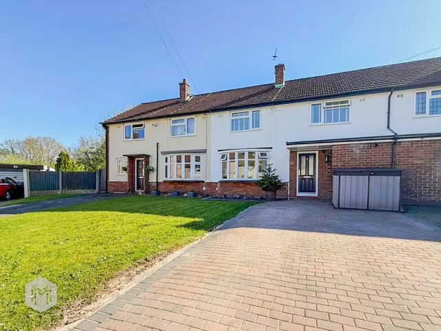 Crossfield Avenue, Culcheth, Warrington, WA3 5RS, photo 1