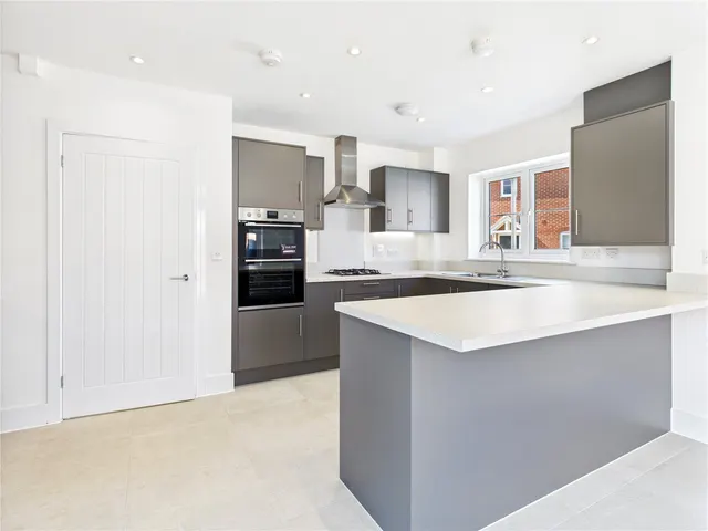 Pine Grove, Trimley St. Mary, IP11, photo 3