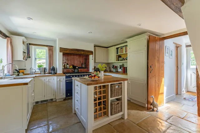 Photo 2 — Wilton, Marlborough, SN8