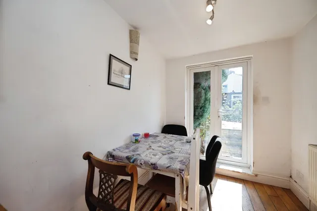 Eastney Road, Southsea, PO4, photo 3