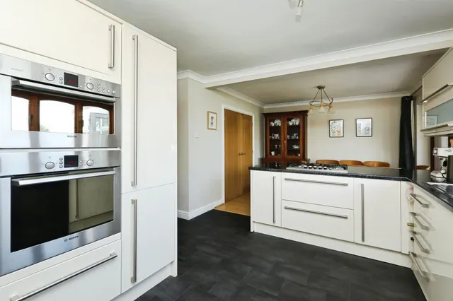 Photo 2 — Lilac Grove, Bawtry, Doncaster