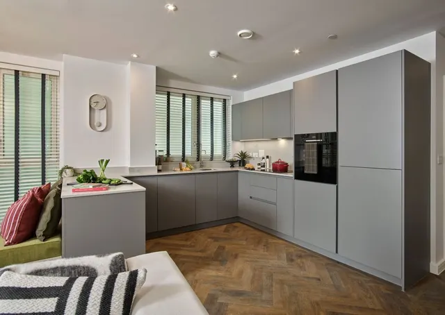 Carlton Vale, London, NW6, photo 3