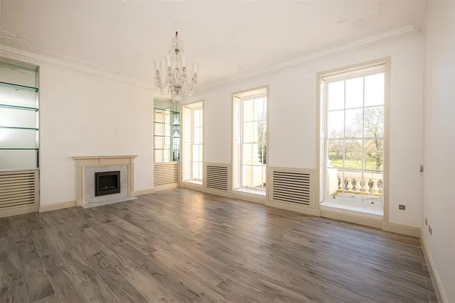 Gloucester Gate, Regent's Park, London, NW1 4HG, photo 1
