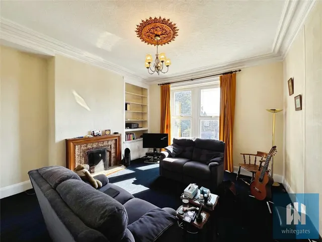Central Avenue, Fartown, HD2, photo 2