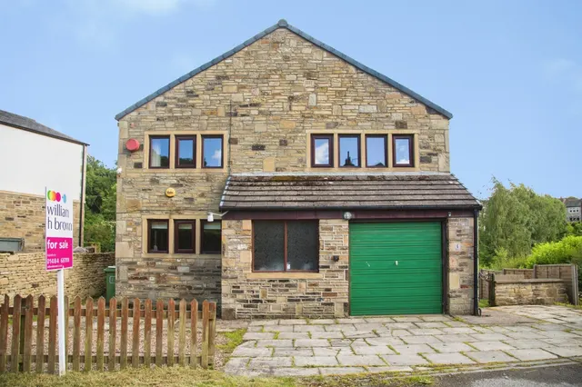Wood Farm Lane, Brockholes, Holmfirth, photo 1
