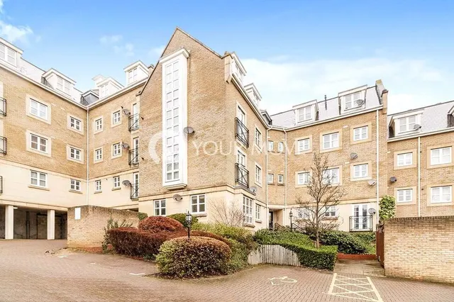 Sandpiper Close, Greenhithe, Kent, DA9, photo 1