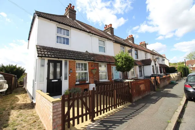Nelson Avenue, Tonbridge, photo 1