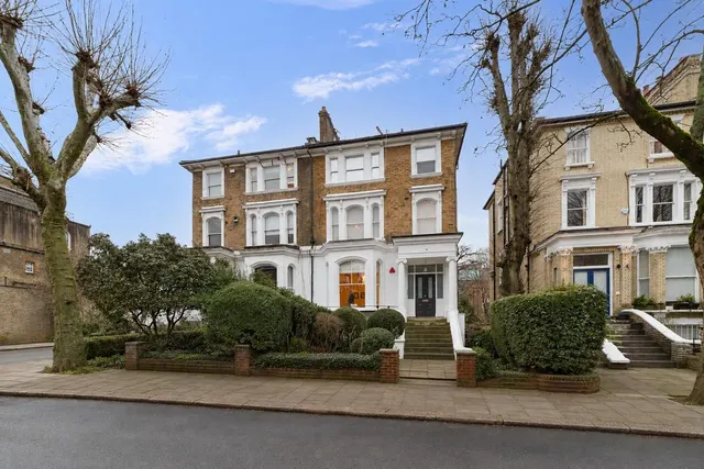 Photo 3 — Steeles Road Belsize Park, London NW3 4SE