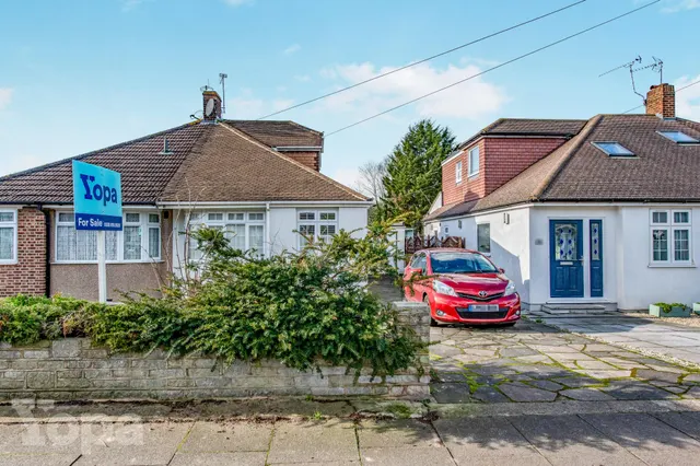 Riverside Road, Sidcup, DA14, photo 1