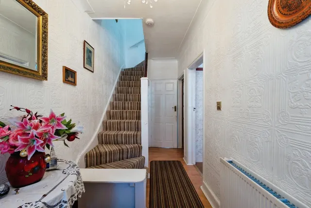 Photo 2 — Parkstone Avenue, LONDON, London, N18