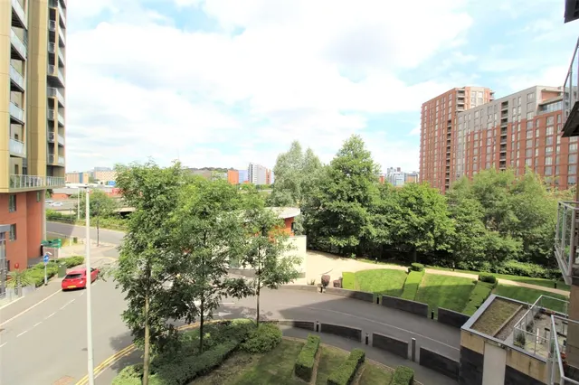 Gotts Road, Leeds, LS12, photo 2