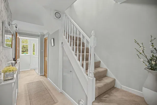 Marlborough Drive, Macclesfield, photo 3