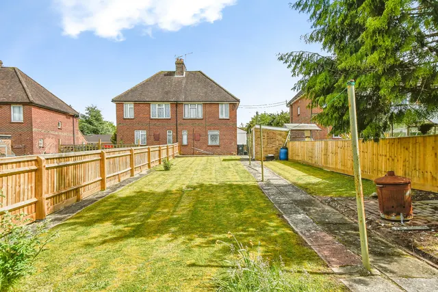 Cherry Orchard, Marlborough, SN8, photo 2