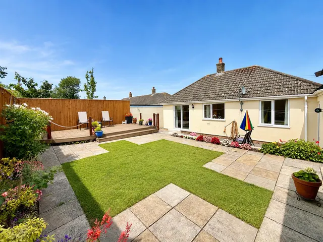Lakes Close, Copythorne, photo 3
