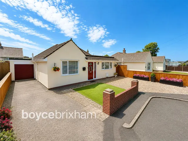 Lakes Close, Copythorne, photo 1