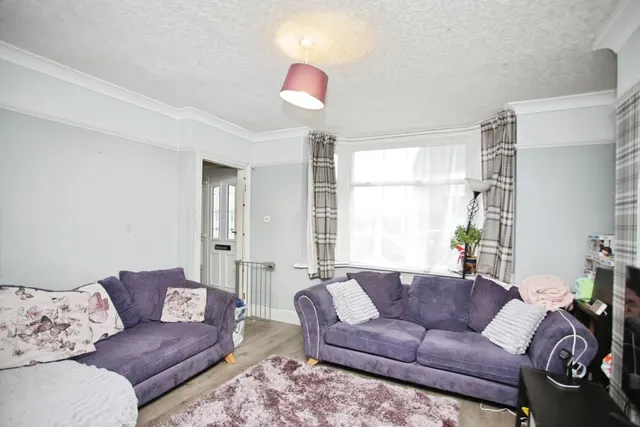 Photo 3 — Wycliffe Grove, Coventry, West Midlands, CV2