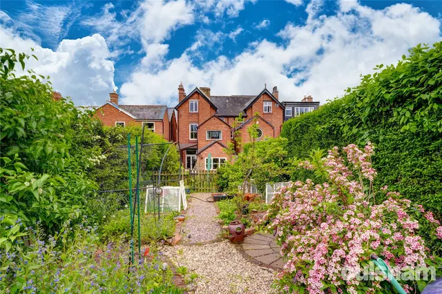 Photo 3 — Victoria Road, Bromsgrove, Worcestershire, B61 0DW