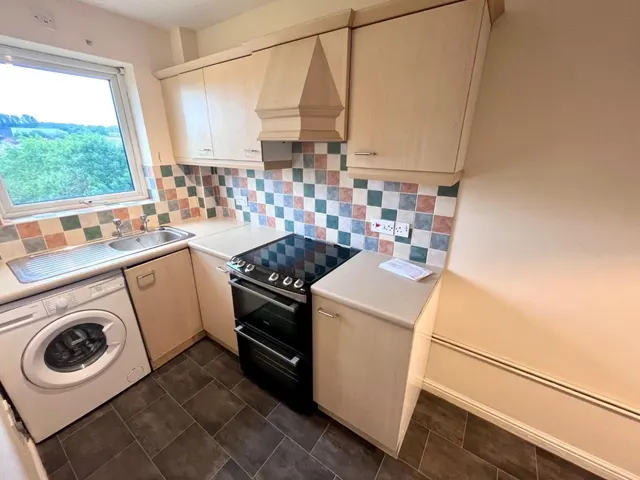 Bagleys Road, Brierley Hill, DY5, photo 3