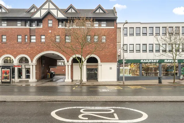 Heath Road, Twickenham, photo 1