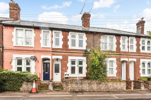 Romsey Road, Winchester, photo 1