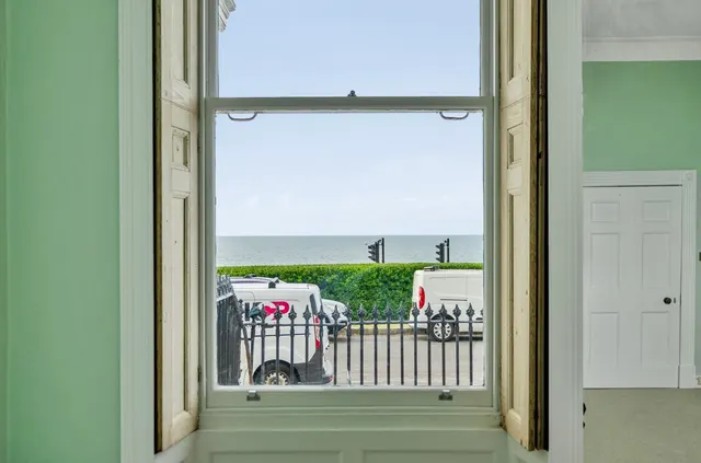 Arundel Terrace, Brighton, BN2, photo 2
