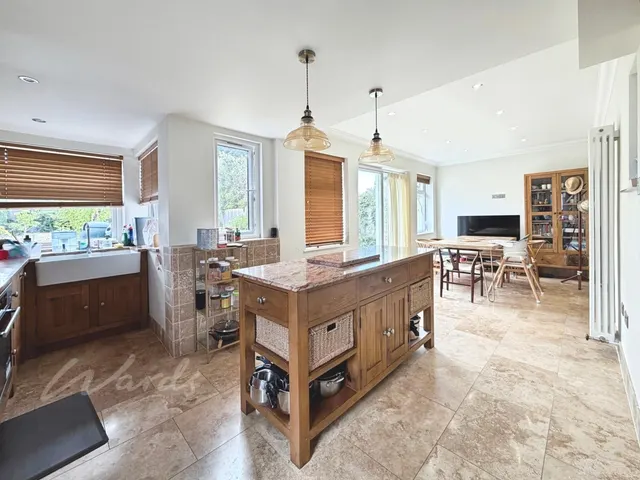Dene Drive, Longfield, DA3, photo 2