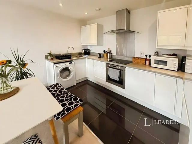 Cantelupe Road, East Grinstead, RH19, photo 1