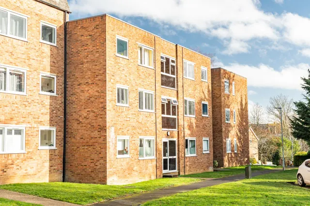 Kestrel Court, WARE, Ware, SG12 0XQ, photo 1