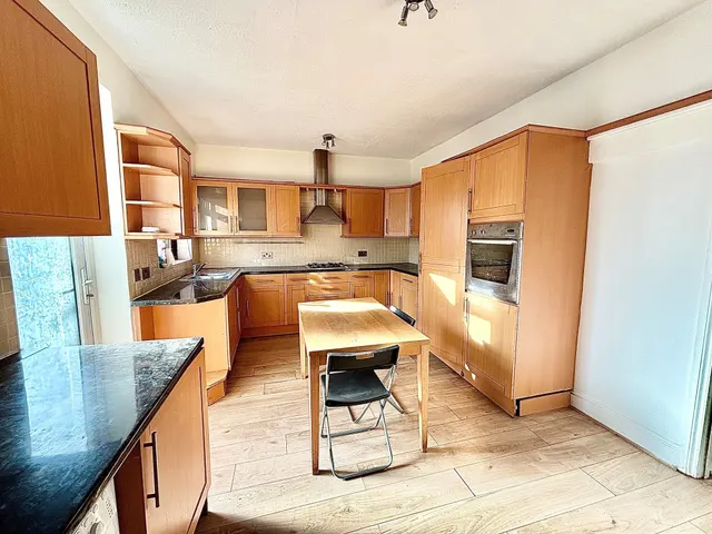 Photo 2 — Alexandra Road, East Ham, E6 6HB
