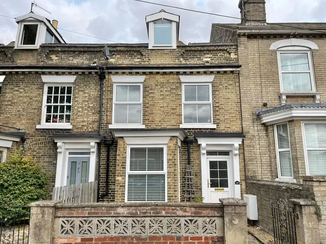 Out Northgate IP33 1JQ, photo 1