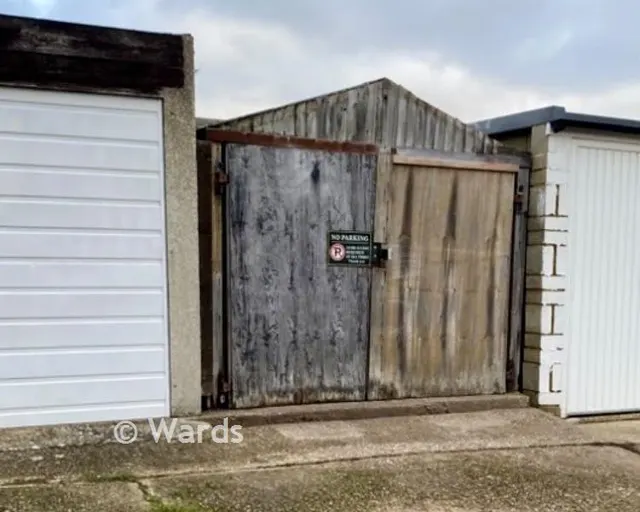 Meadow Road, Sturry, CT2, photo 1