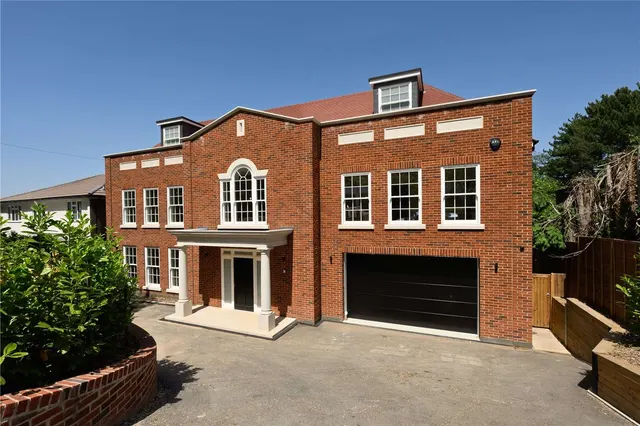 Wayneflete Tower Avenue, Esher, Surrey, KT10 8QG, photo 1