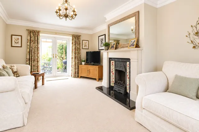 Chesterton Lane, Cirencester, GL7, photo 3
