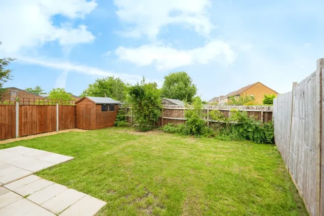 Photo 2 — Little Townsend Close, Elstow, Bedford, Bedfordshire, MK42