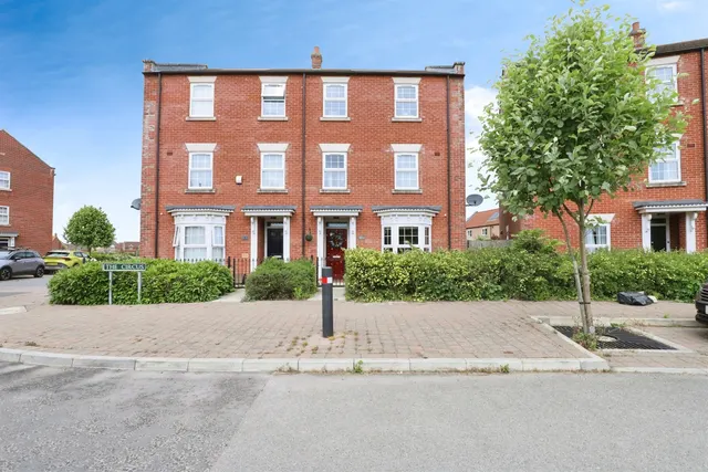The Circus, Spalding, PE11, photo 1