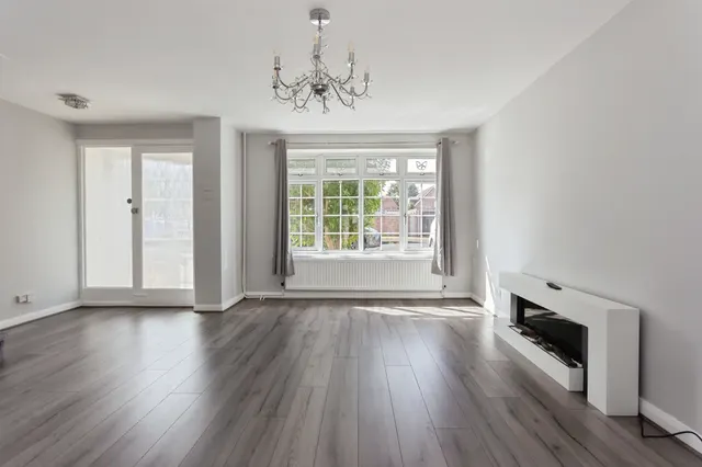 Regency Gardens, Birmingham, B14, photo 3