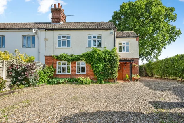 Grove Lane, Booton, NR10, photo 1