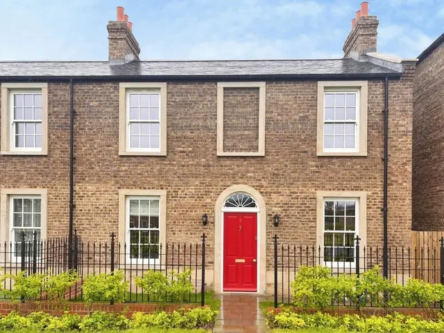 Chartershaugh Square, Lambton Park, Durham, DH3, photo 1