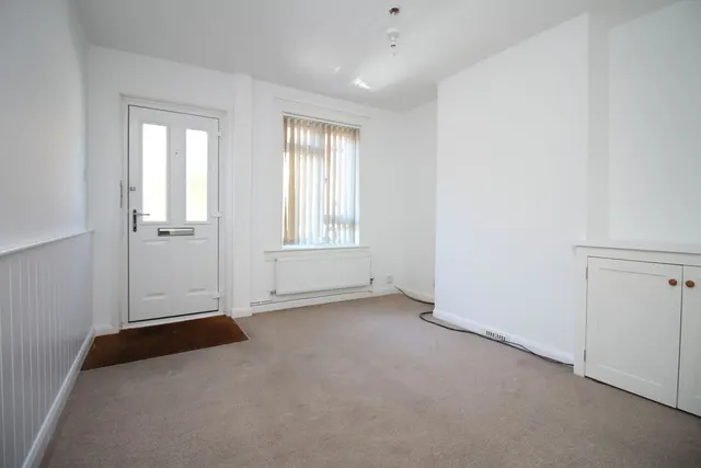 Open House Tuesday, 1pm By Appointment Mount Pleasant, photo 3