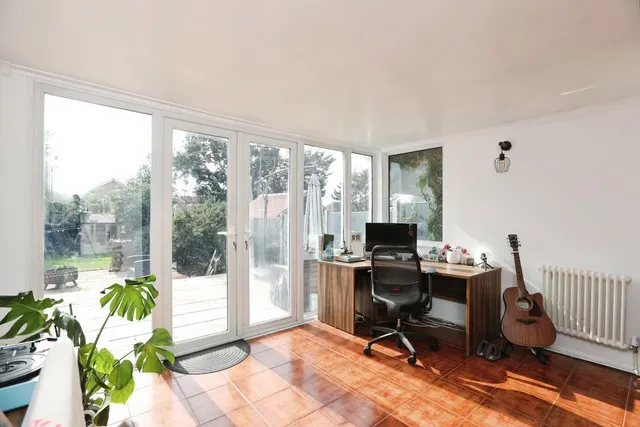 Shurland Avenue, Minster On Sea, ME12, photo 3