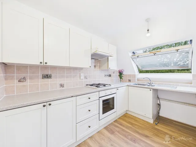 George Lambton Avenue, Newmarket, CB8, photo 3