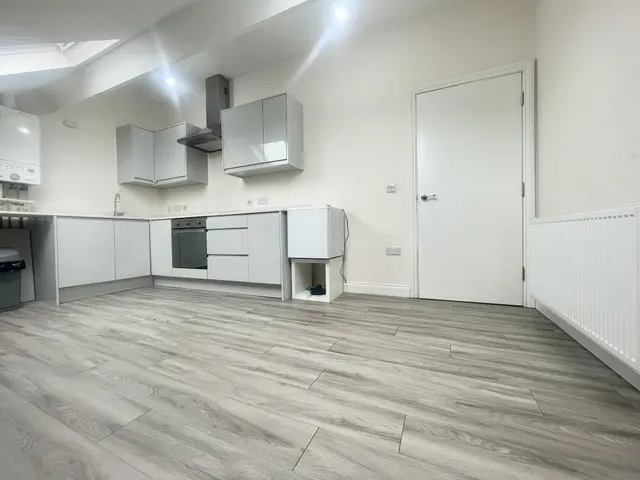 Middlewood Road, Hillsborough, S6, photo 3