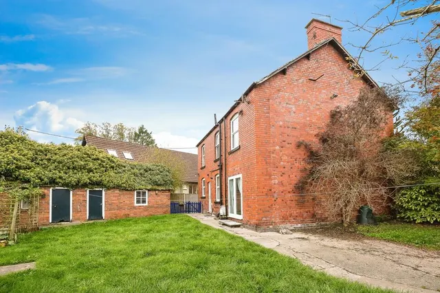 Oaklands Road, Chirk Bank, LL14, photo 2
