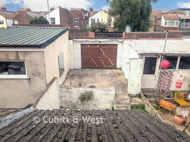Percy Road, Southsea, PO4, photo 2