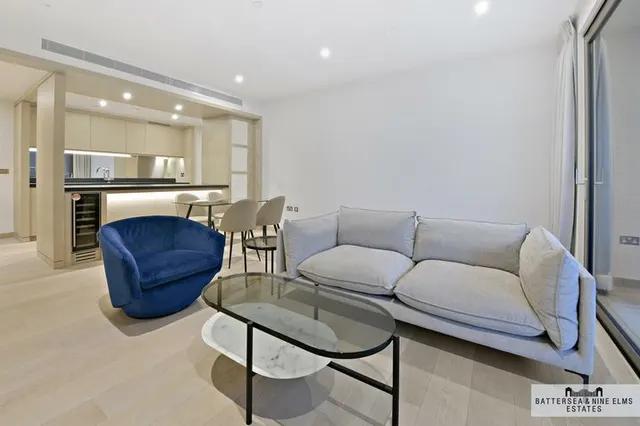 Embassy Gardens, SW11, photo 1