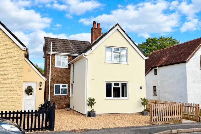 Ringwood, BH24, photo 1