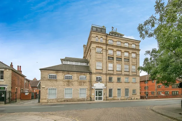 Foundation Street, Ipswich, photo 1