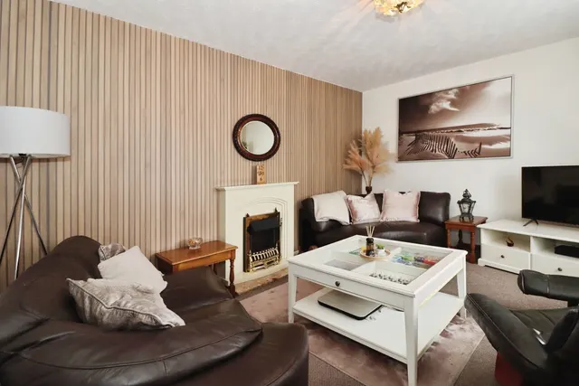 Photo 2 — Hunters Drive, Kingswood, Bristol, BS15